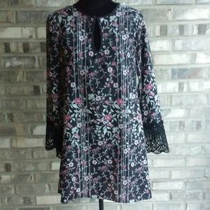 New BCBGeneration floral tunic blouse